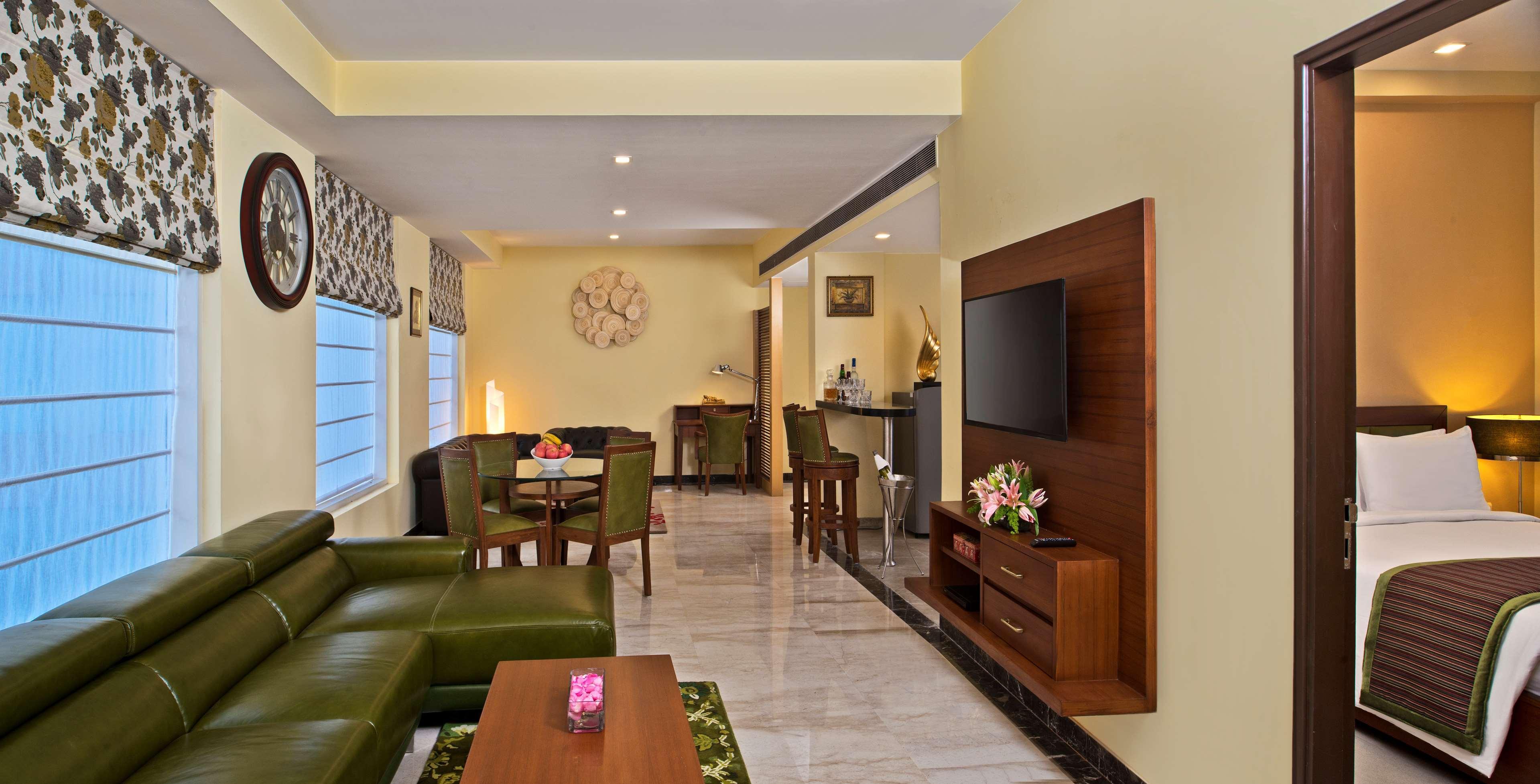 Park Inn By Radisson Amritsar Airport Buitenkant foto